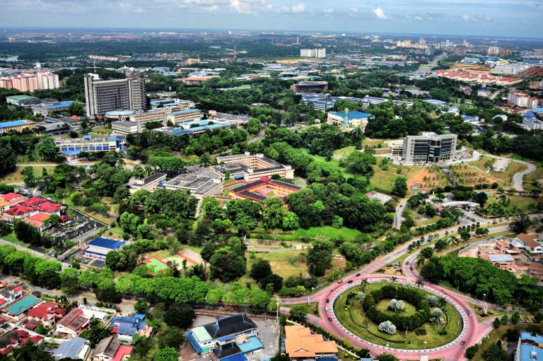 جامعة مارا التكنولوجية (UiTM)